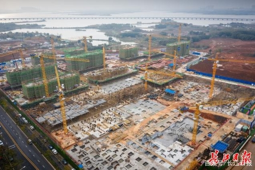 中国城乡总部经济产业园建设如火如荼