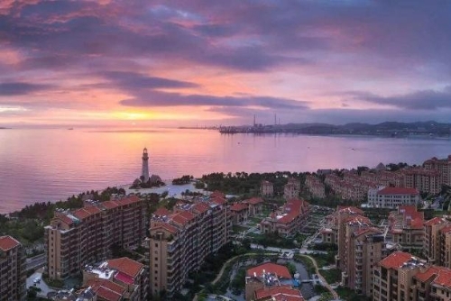 山东一“新秀”城市，绿色小镇投资达95亿，“有望”成为二线城市