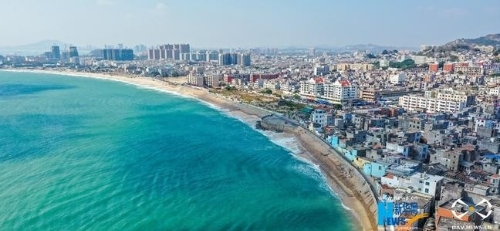 绿色产业活力足（绿水青山就是金山银山）