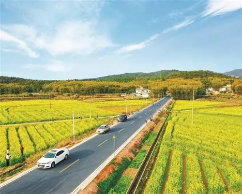 路通百业兴 农村公路让农业更繁荣、农村更美丽、农民更富裕