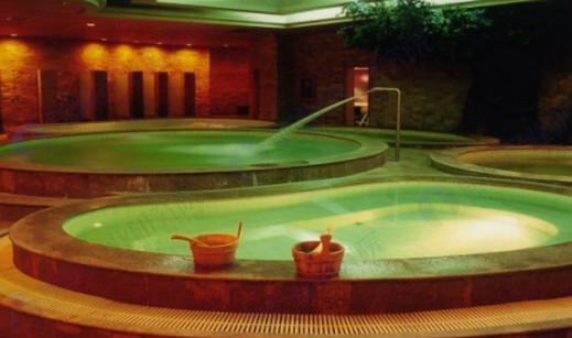 新津白鹤滩亲水运动休闲特色小镇