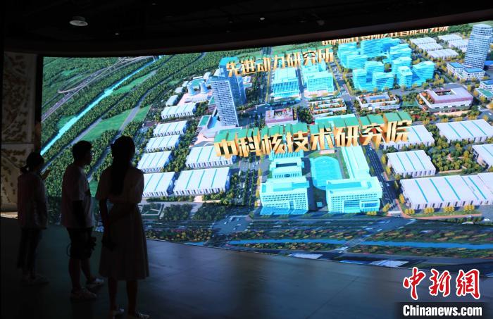 济南新旧动能转换起步区规划了高新产业片区。图为中科新经济科创园。　沙见龙 摄