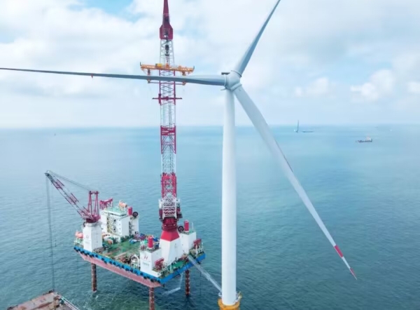 亨通集团承建了数十个海上风电新能源项目。亨通集团供图
